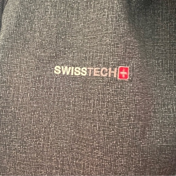 Swiss Tech Puffer Coat Size XL - Picture 3 of 5